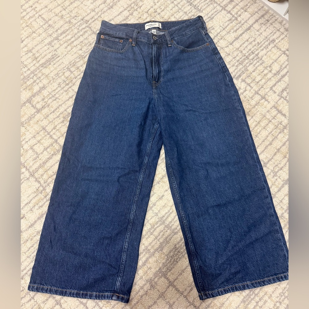 Abercrombie & Fitch Wide Leg Flare Jeans - Dark Blue Denim